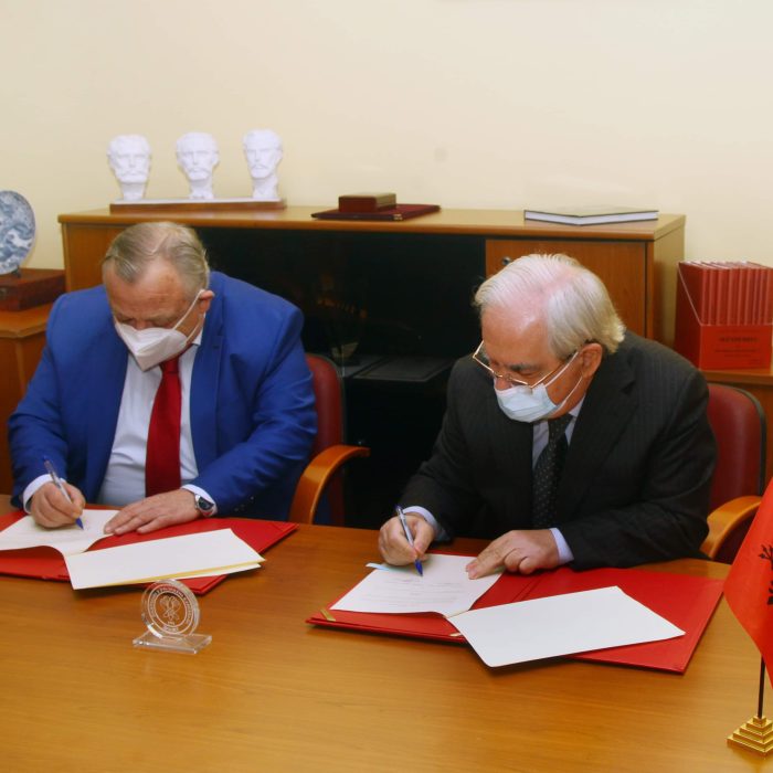 Marrëveshje bashkëpunimi ndërmjet Akademisë së Shkencave të Shqipërisë dhe Universitetit të Mjekësisë