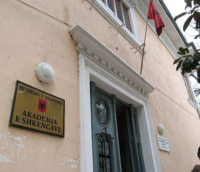 Përgatititja e Raportit “Identifikimi i sfidave në sektorin e ujrave në Shqipëri dhe roli i kërkimit shkencor në përballjen e tyre”