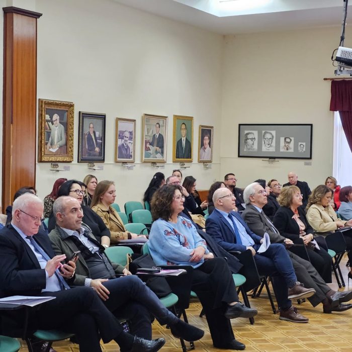 U zhvillua konferenca e 1-rë kombëtare mbi kancerin e gjirit në Shqipëri