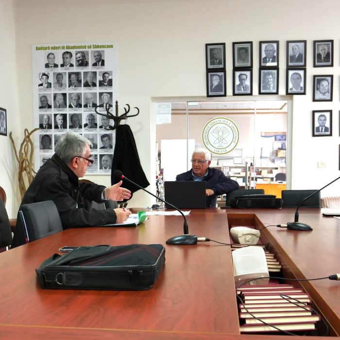 Takimi i redaksisë qendrore, Tiranë, të projektit madhor “Historia e shqiptarëve”