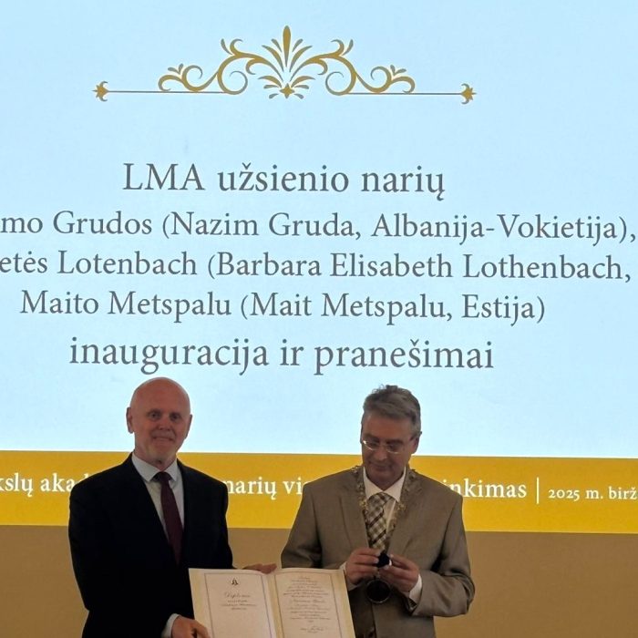 Akademik Nazim Gruda merr diplomën si anëtar i jashtëm i Akademisë së Shkencave të Lituanisë