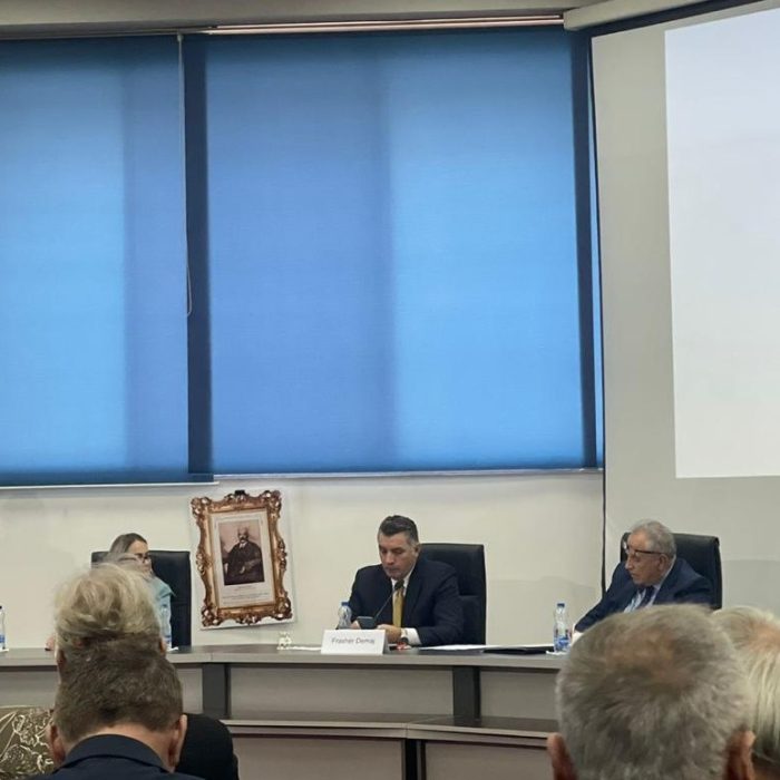 U mbajt konferencë shkencore me rastin e 100-vjetorin të rënies së Heroit të Popullit Bajram Curri