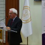 Akad. Skënder Gjinushi, Kryetari i Akademisë së Shkencave, përshëndeti konferencën shkencore…