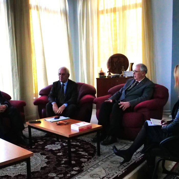 Kryetari i Akademisë së Shkencave të Shqipërisë, akad. Skënder Gjinushi, priti në një vizitë miqësore…