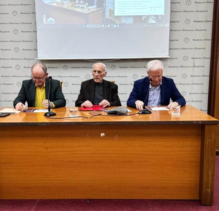 U zhvillua tryeza e rrumbullakët me rastin e 70-vjetorit të Konferencës së Partisë së Tiranës