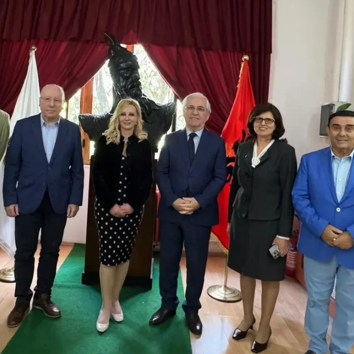 Marrëveshje bashkëpunimi ndërmjet QSUNT-së dhe Qendrës Kërkimore të Bioteknologjisë dhe Gjenetikës pranë ASHSH-së
