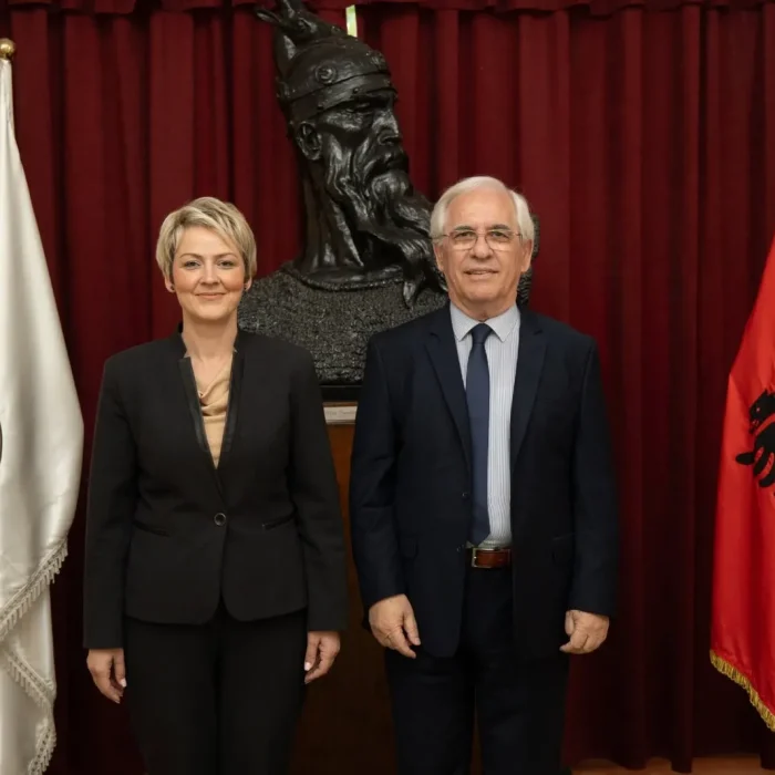 Akademia e Shkencave mbështet kërkesat e shqetësimet e drejta të shqiptarëve të Preshevës, e gatshme të bashkëpunojë për adresimin e tyre