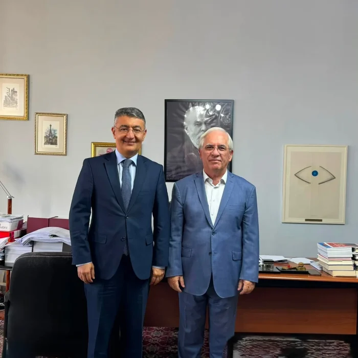 Kryetari i Akademisë së Shkencave akad. Skënder Gjinushi priti ambasadorin e Republikës së Azerbajxhanit në Shqipëri z. Anar Huseynov